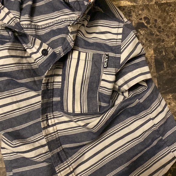 This outfit was wear ounce great brand - Picture 5 of 7